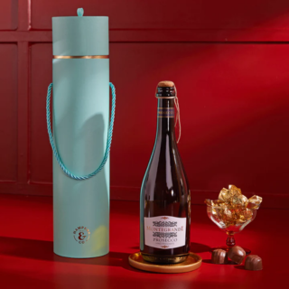 Bubbles & Chocolates Hamper image